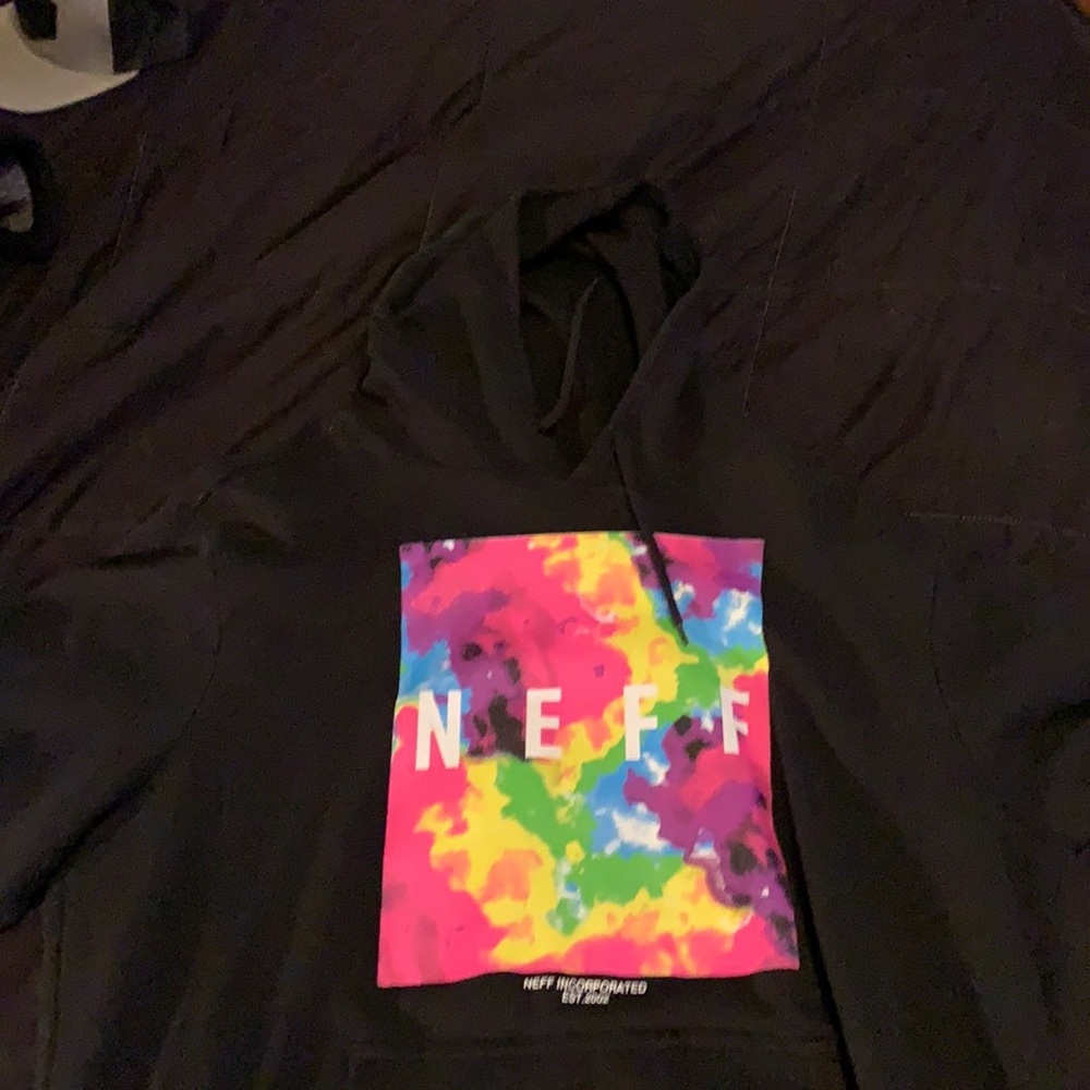 I’m selling my neff XL hoodie